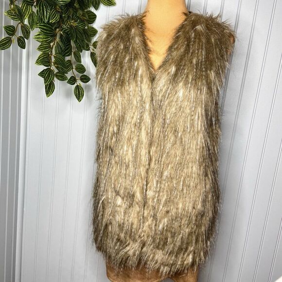Daisy Jones Sz L Sebby Collection Faux Fur Vest Beige Tan Hippy Boho Festival - Picture 1 of 12